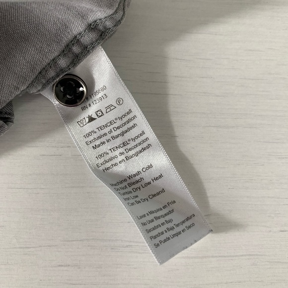 Jacks Girlfriend Gray Top - Picture 5 of 5